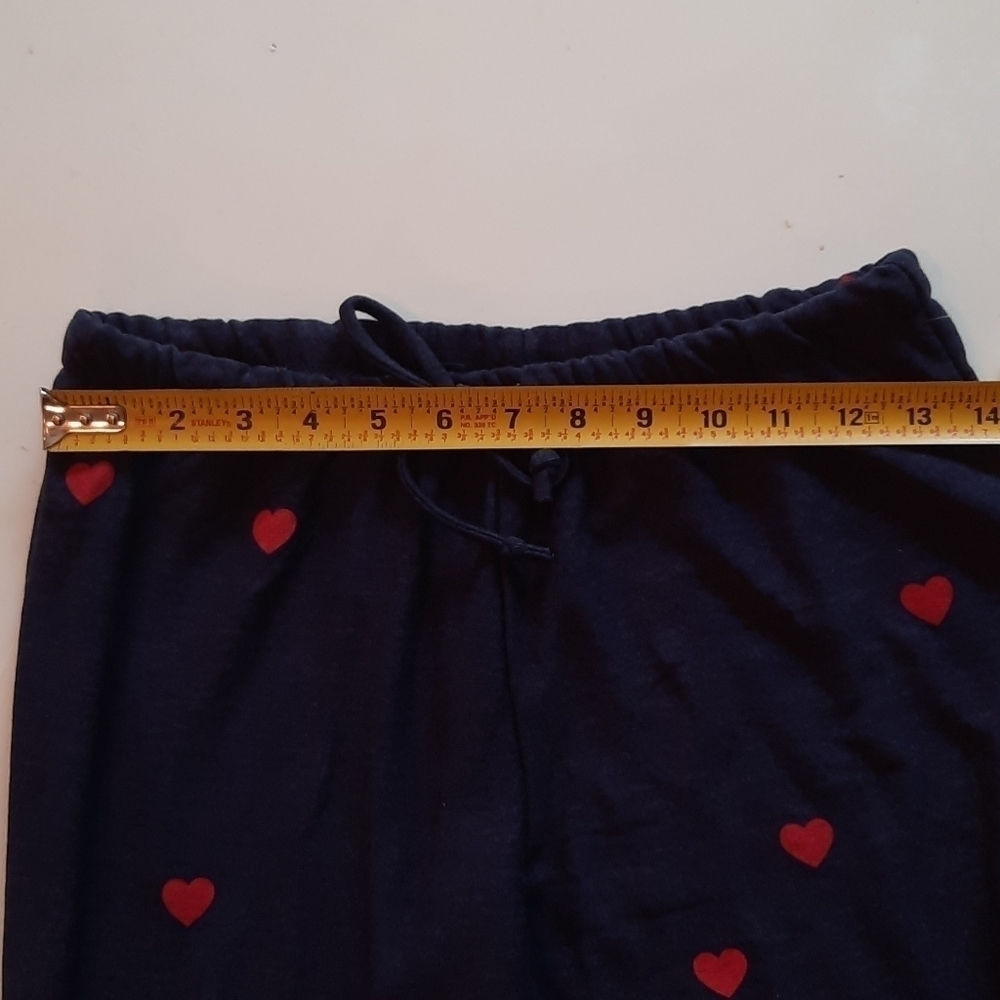 Chaser Tiny Hearts Sweatpants Black Red Heart Print Small New - Picture 10 of 12